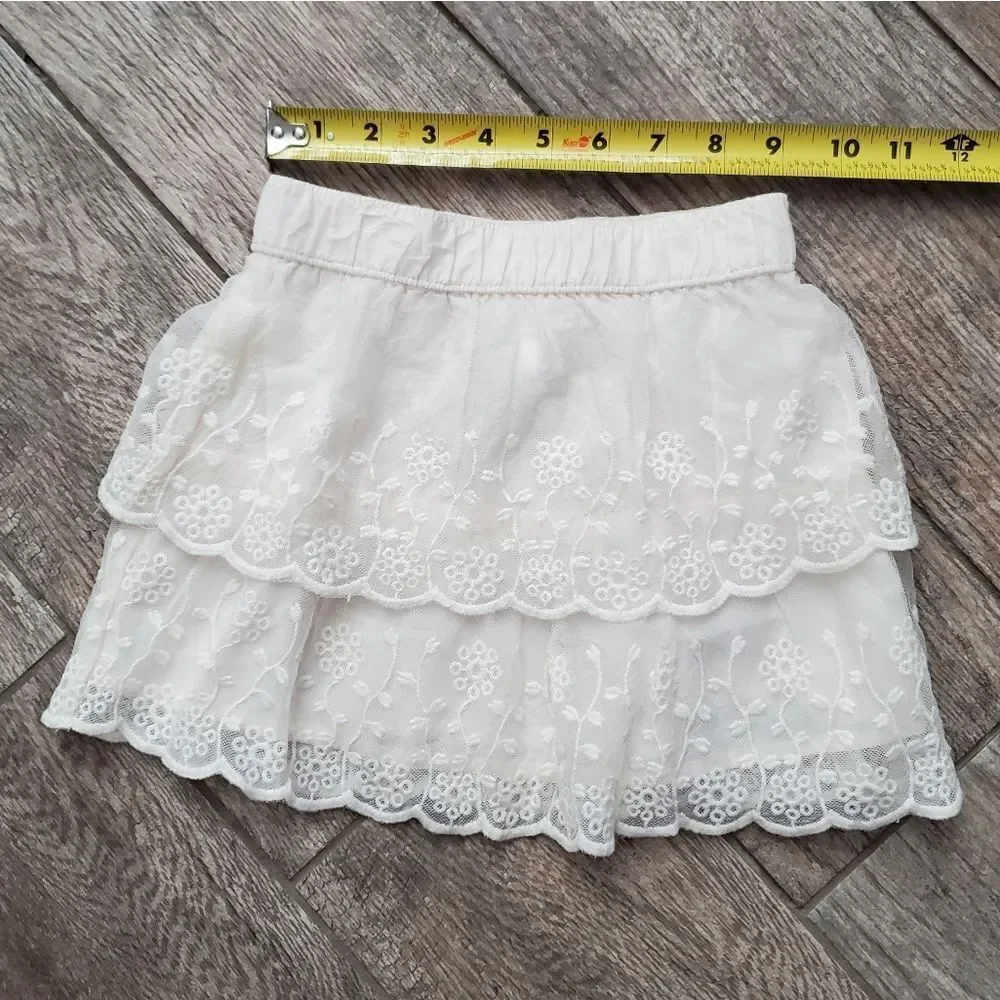 Carter's cream tiered lace skirt Size 4T
